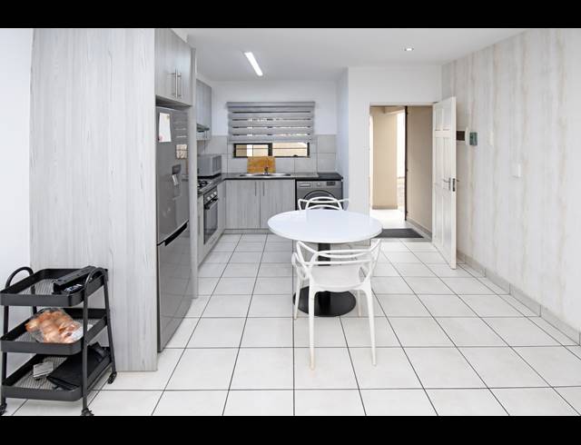 2 BEDROOM TOWNHOUSE FOR SALE IN FERNDALE